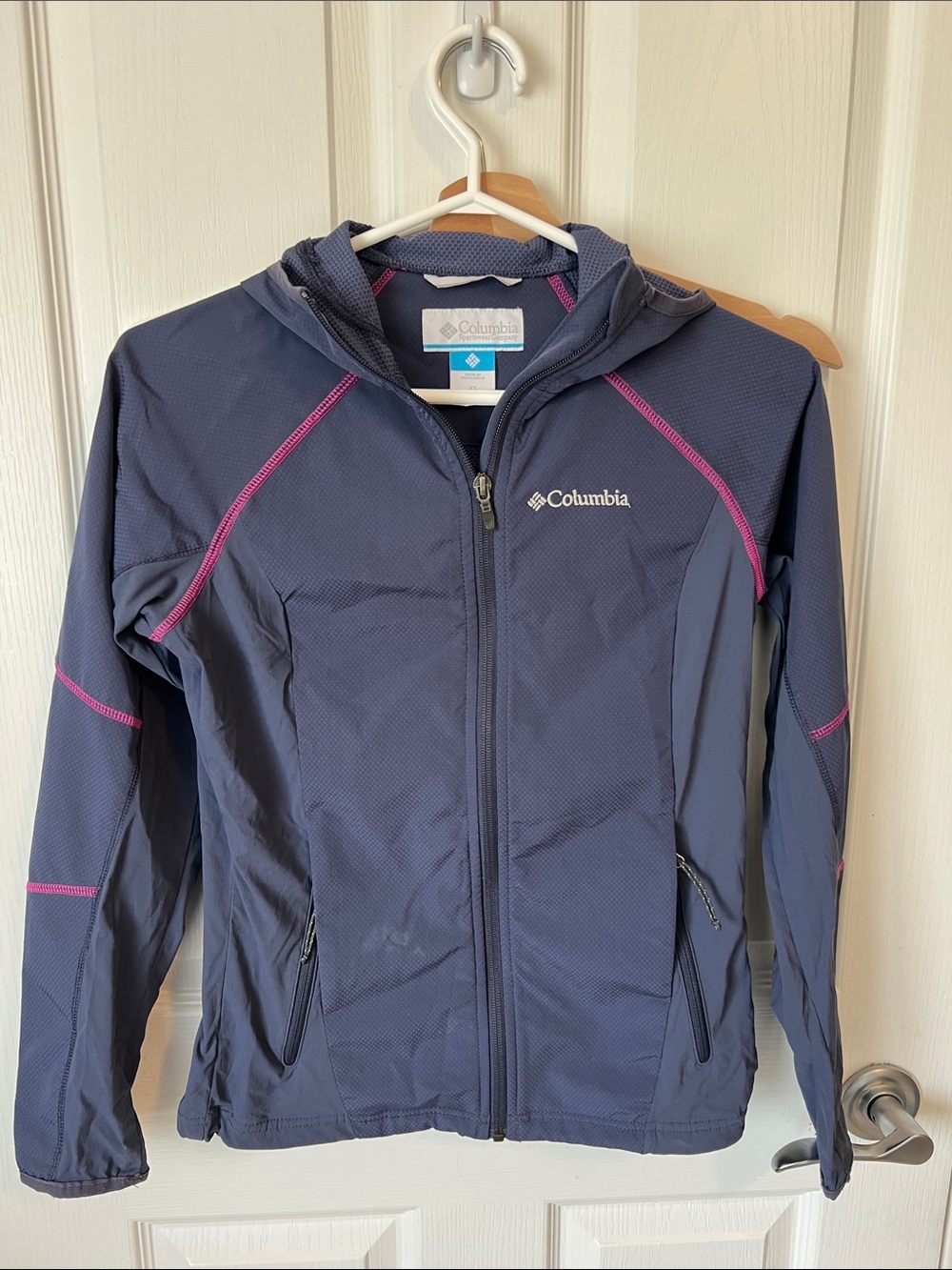 Columbia Women's Navy Hooded Light Jacket with Pink Trim